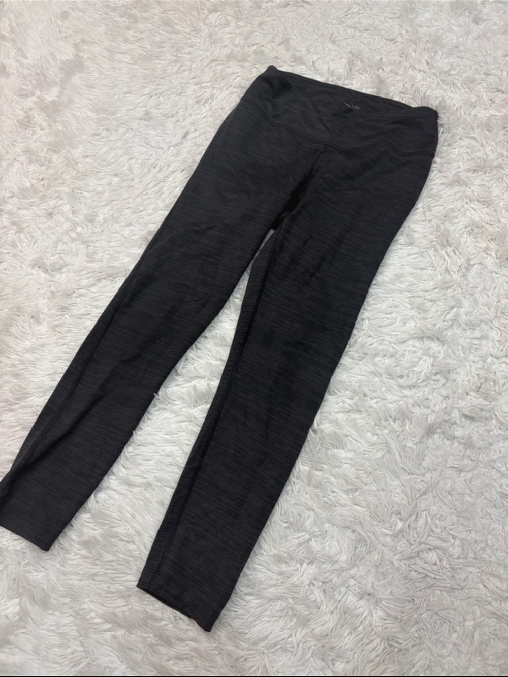 Outdoor voices small grey leggings